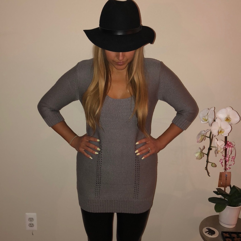 Pretty taupe cut-out back sweater